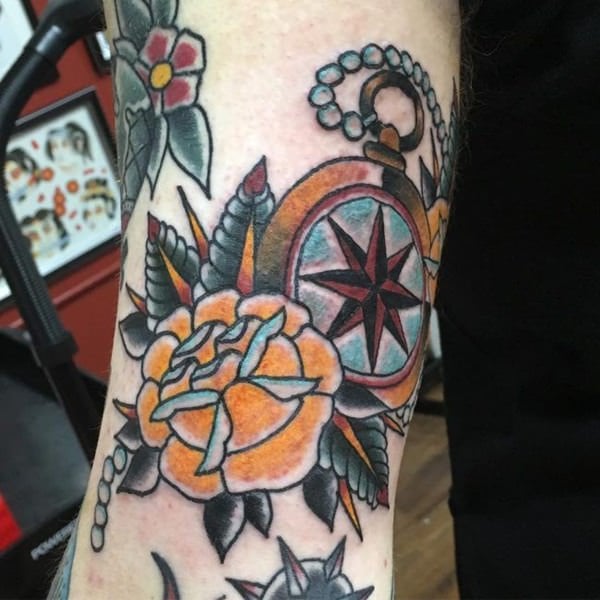 tatuaz kompas 227