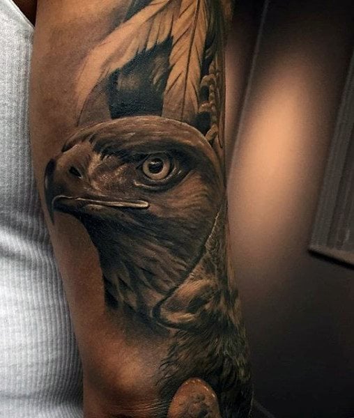 160 tatuaży z orłem: wzory i znaczenie