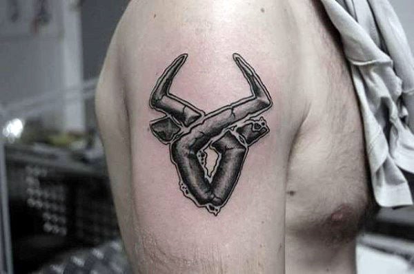 tatuaz znak byka 73
