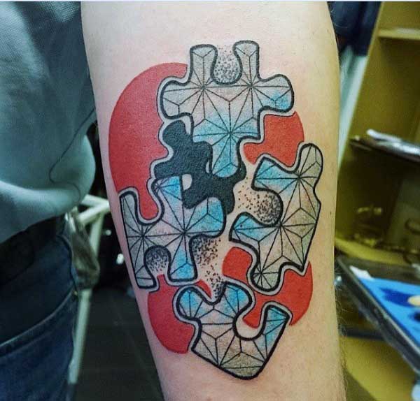 59 tatuaży z puzzlami (ze znaczeniem)