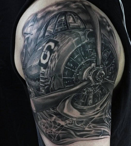 45 Tatua y Lotniczych ze Znaczeniem 