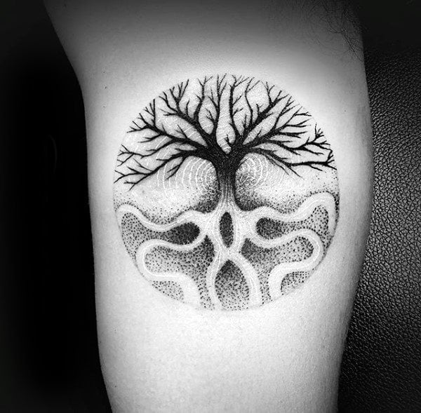 tatuaz korzenie drzew 17