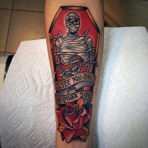 53 tatuaże z mumią (ze znaczeniem)