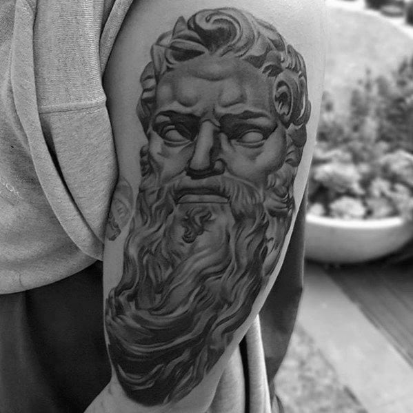 tatuaz rzymski posag 33