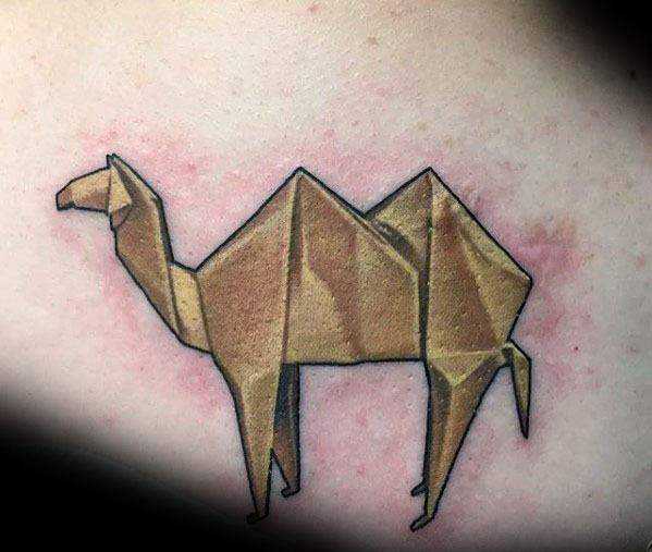 35 tatuaży z wielbłądem (ze znaczeniem)