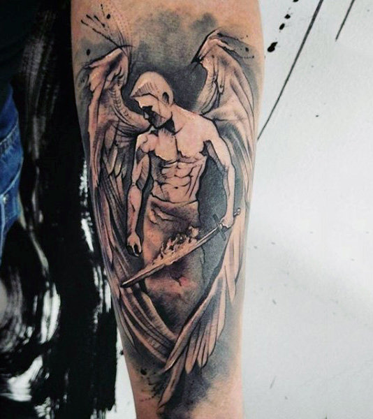tatuaz aniol stroz 104