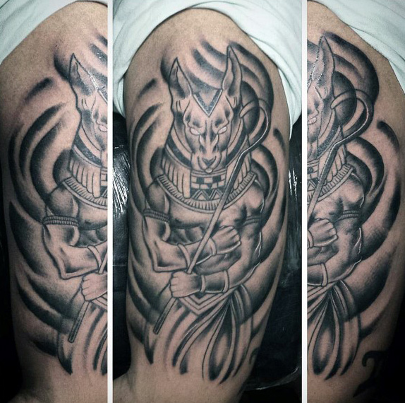 tatuaz anubis 164