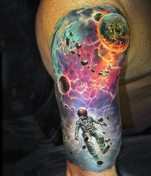 tatuaz astronauta astronomiczny 126