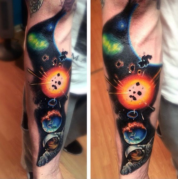 tatuaz astronauta astronomiczny 18
