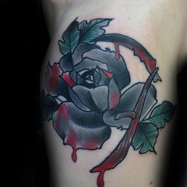 tatuaz czarna roza 06