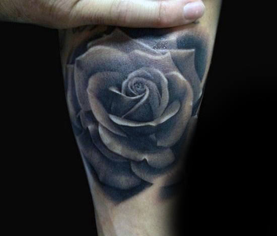 tatuaz czarna roza 134