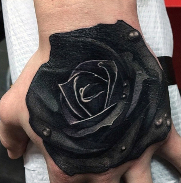 tatuaz czarna roza 146