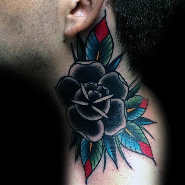 tatuaz czarna roza 76