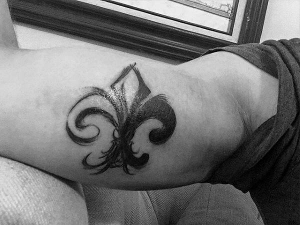 tatuaz fleur de lis 04