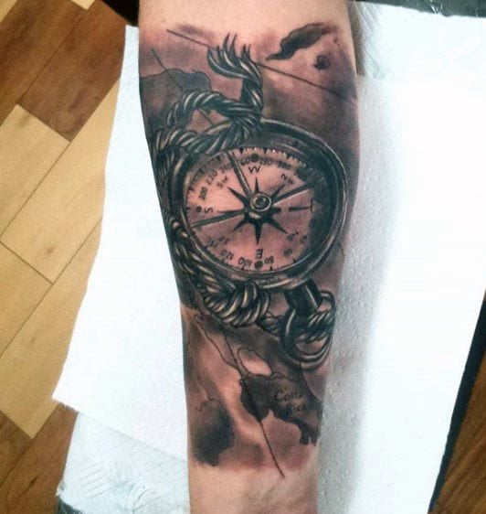 tatuaz kompas 84