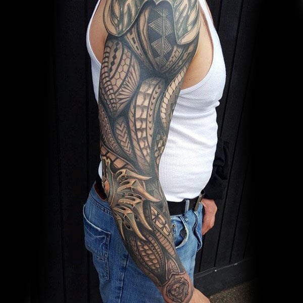 tatuaz tribal na ramieniu 100