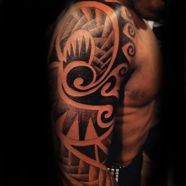 tatuaz tribal na ramieniu 72