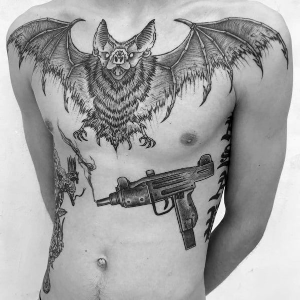 tatuaz uzi izraelski pistolet 08