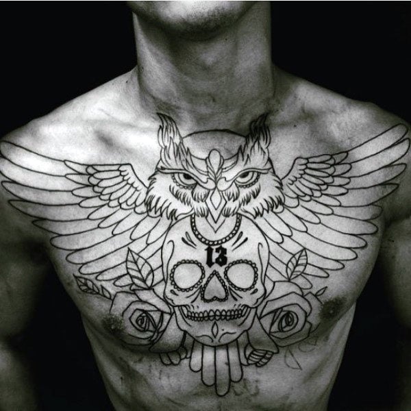 69 tatuaży z płomykówkami lub innymi sowami na klatce piersiowej