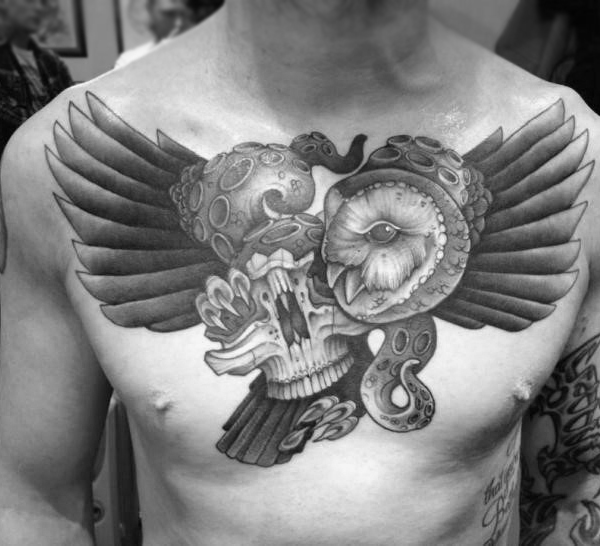 tatuaz plomykowka sowa klatki piersiowej 130