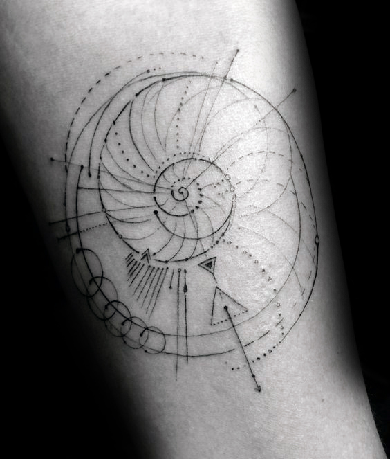 tatuaz spirala fibonacciego 116