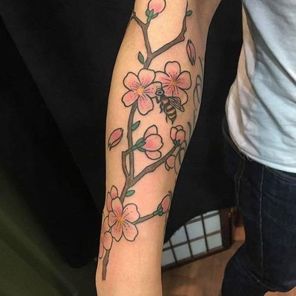 tatuagem flor de cerejeira 139