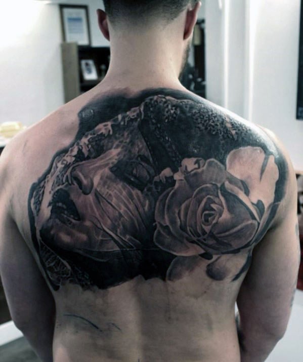 tatuagem costas 929