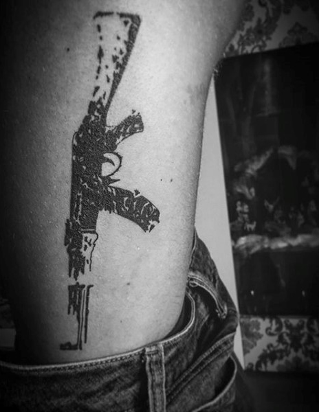 tatuagem arma ak47 09