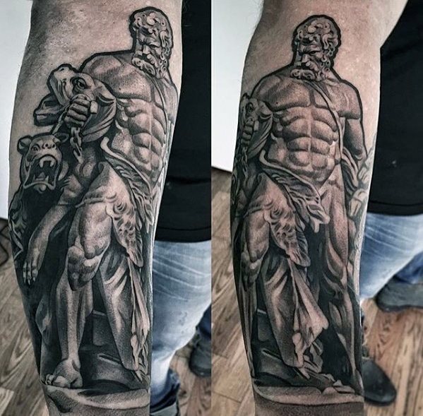 tatuagem estatua romana37