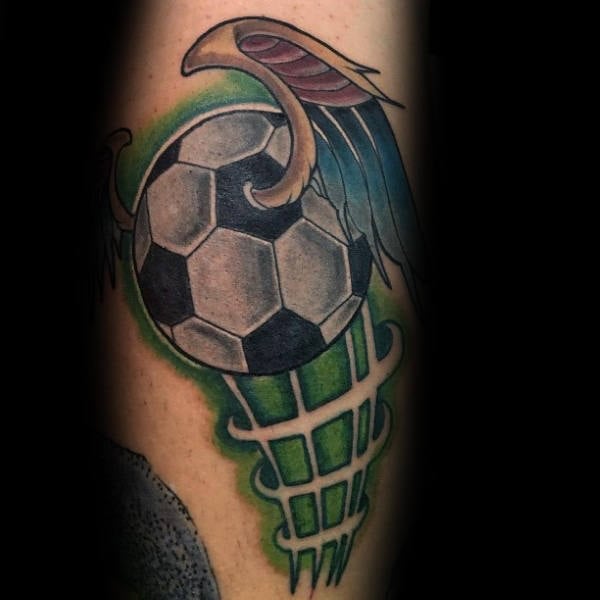 tatuagem futebol 69