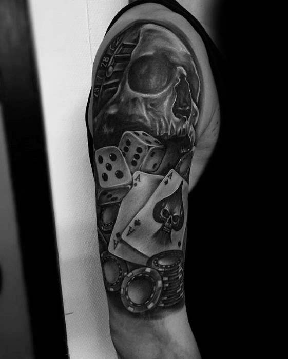 tatuagem poker 67
