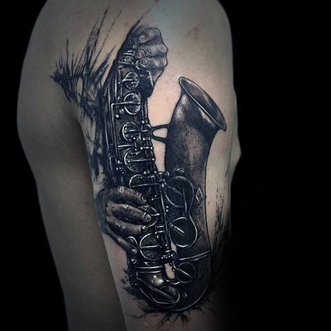 tatuagem saxofone 11