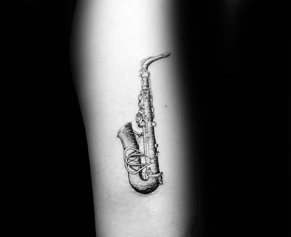 tatuagem saxofone 21