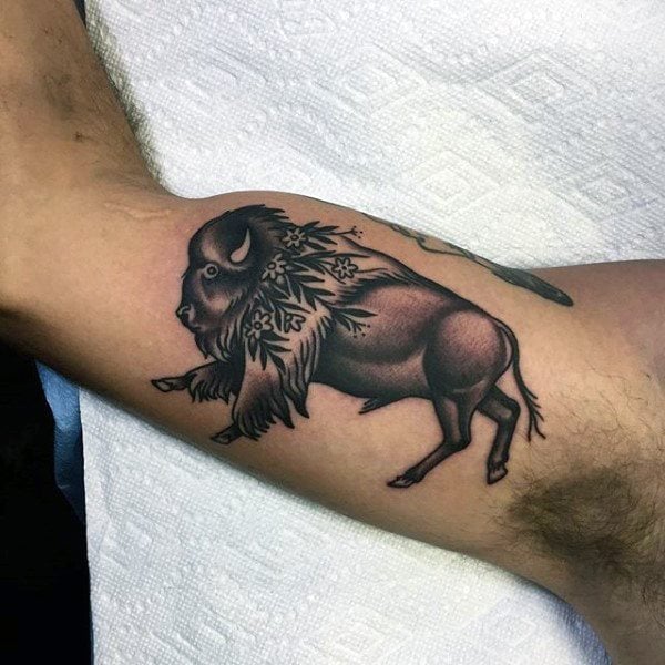 tatuagem bisonte 61