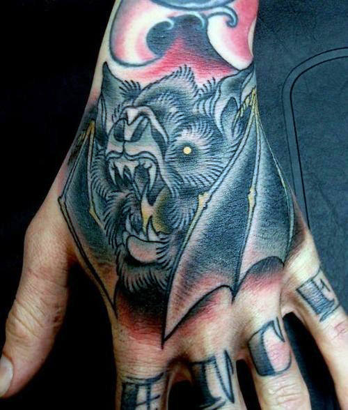 tatuagem morcego 110
