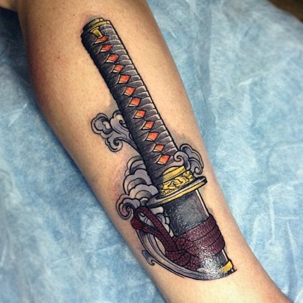 tatuagem espada 134