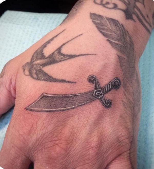 tatuagem espada 167