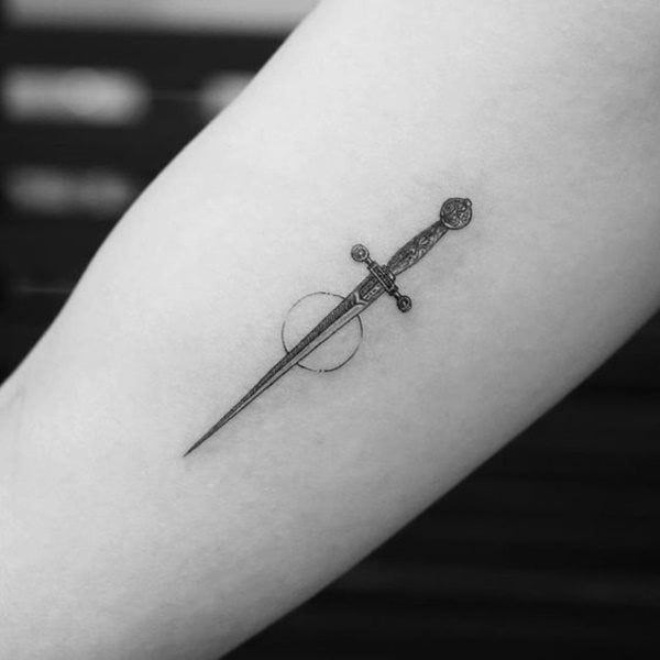 tatuagem espada 236