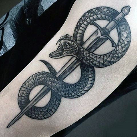 tatuagem espada 347