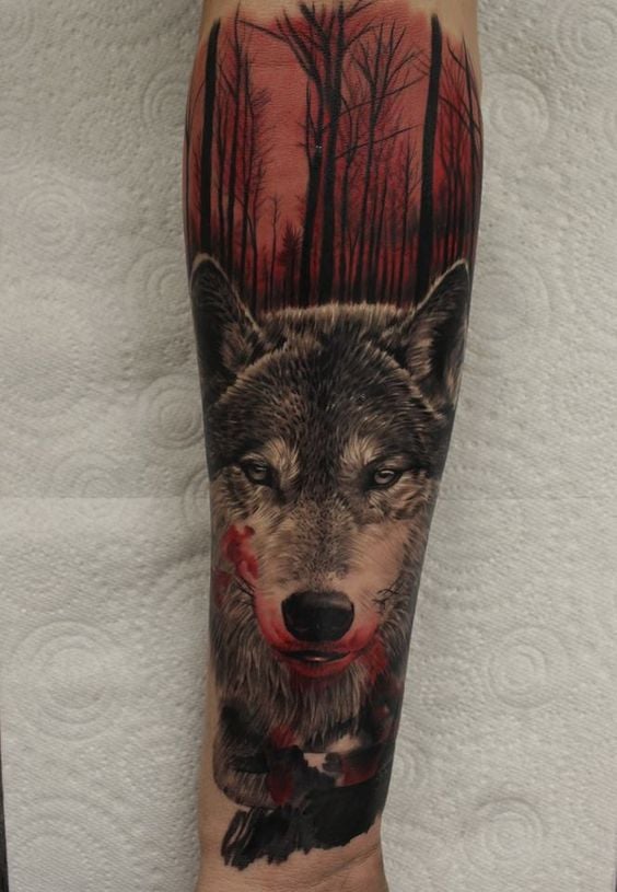 143 tatuagens de lobos (e o seu significado)