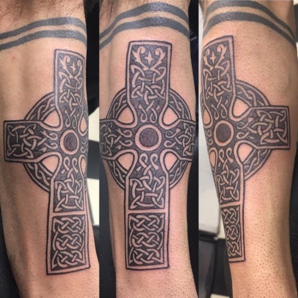 tatuagem cruz 102