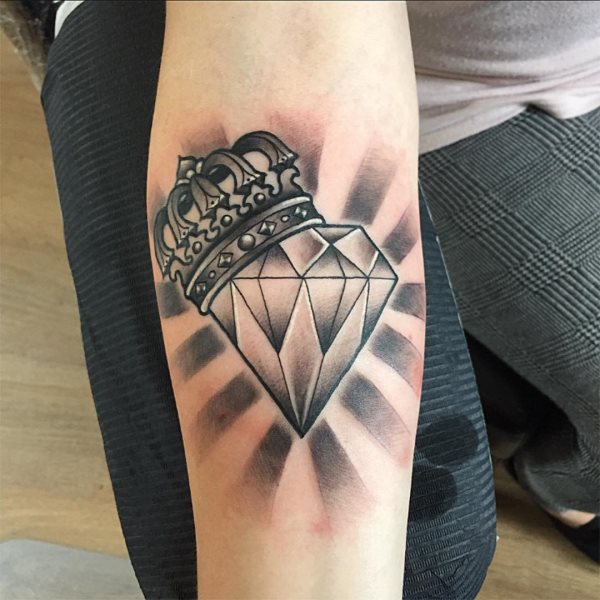 tatuagem diamante 152