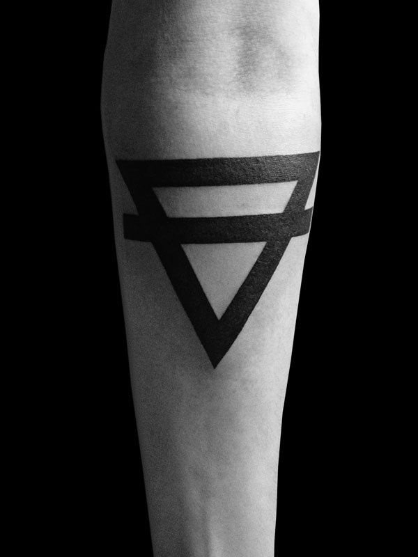 tatuagem geometrica 428