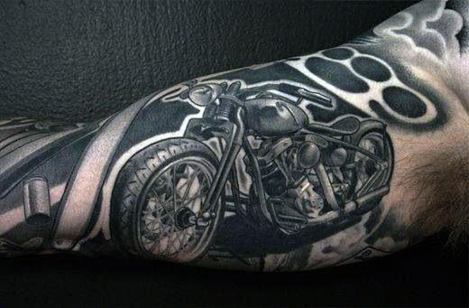 tatuagem motoqueira 26