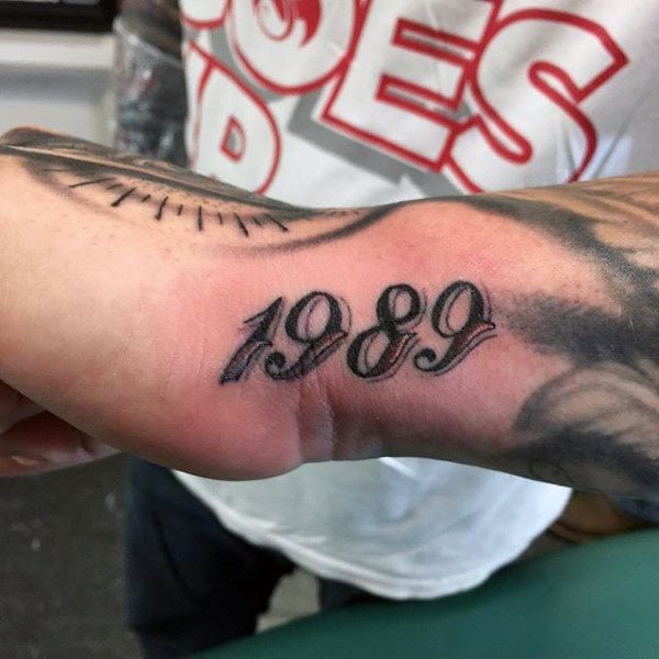 tatuagem numeros 106