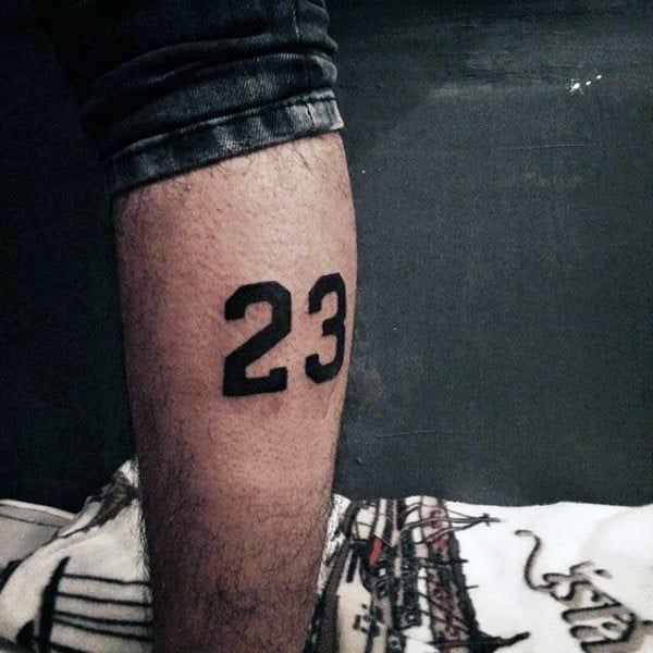tatuagem numeros 84