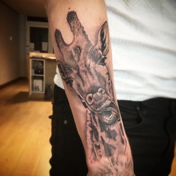 tatuagem girafa 106