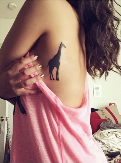 tatuagem girafa 24
