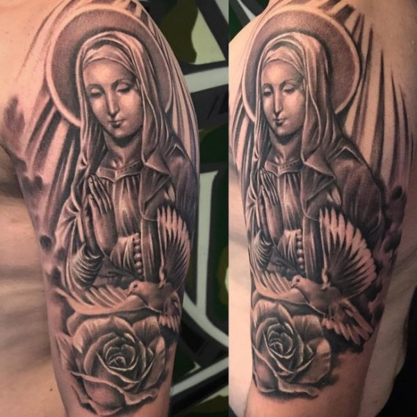 tatuagem virgem maria 302