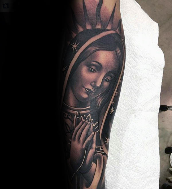 tatuagem virgem maria 38